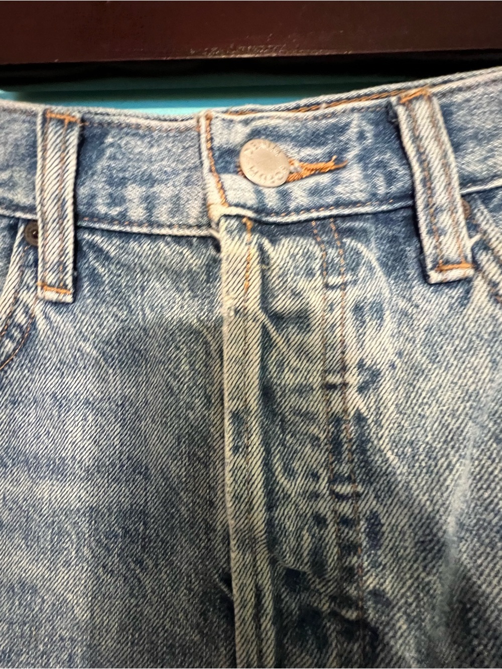 Denim Forum Aritzia The Ex Boyfriend Short Size 29 Light Wash Raw Hem - Picture 2 of 5